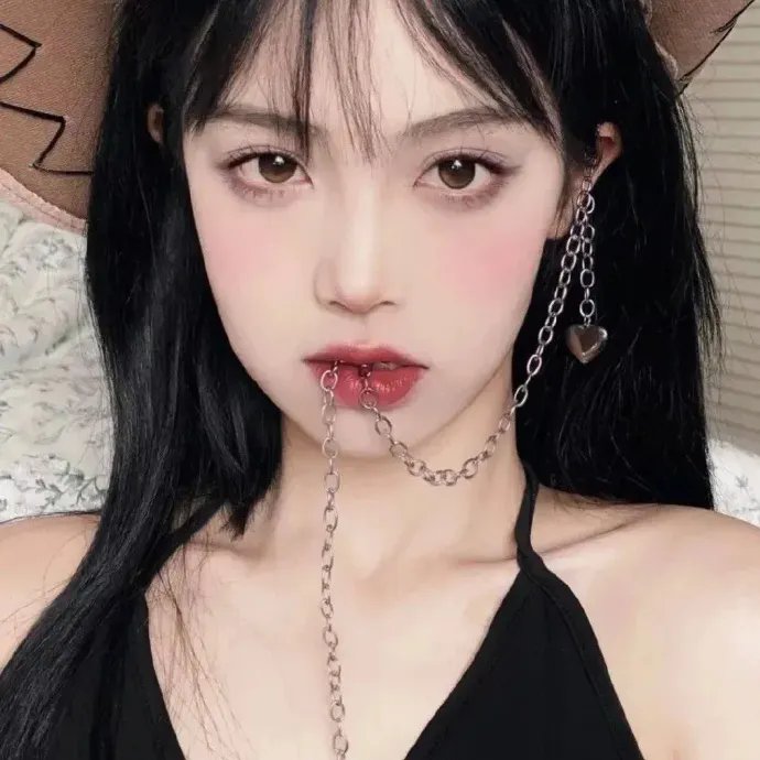 先婚后甜，顾总把厂花夫人宠上天